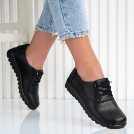 Обувки Carmela Black