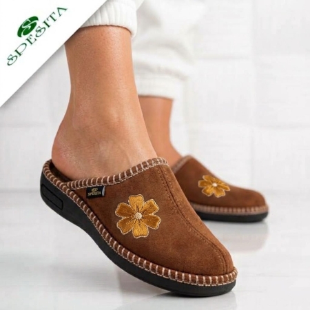Пантофи Fanny Brown