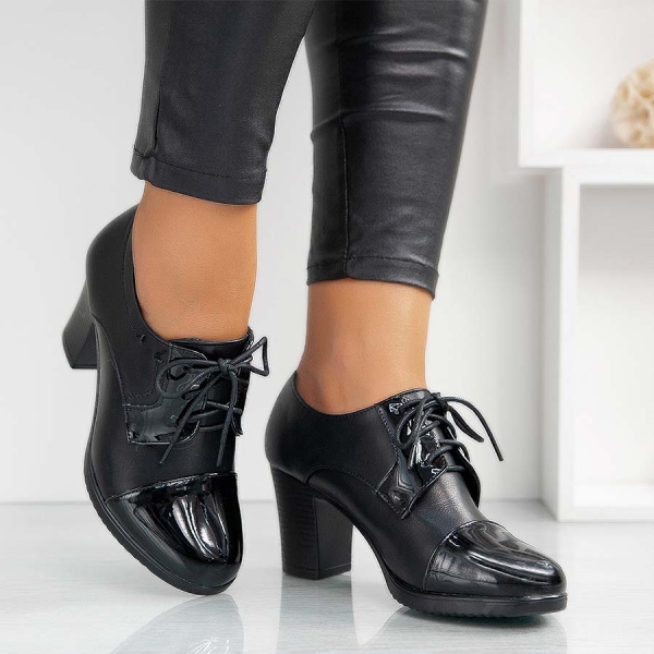 Обувки Sasha Black