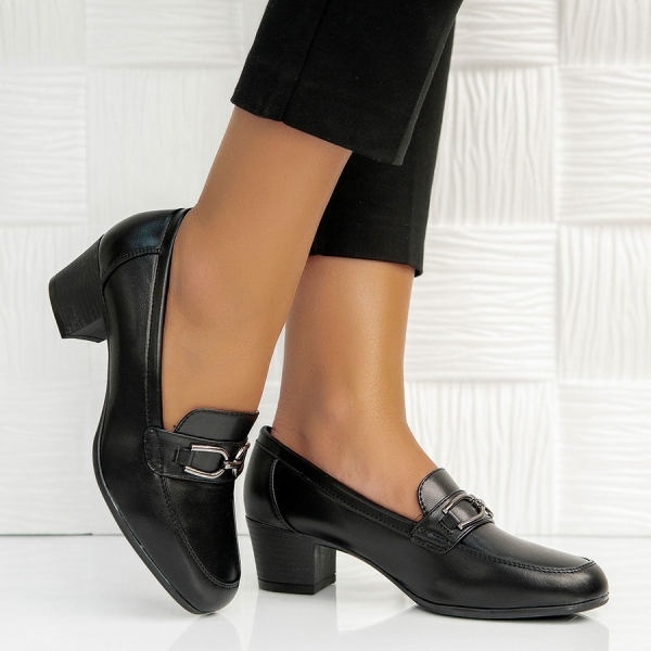Обувки Arina Black