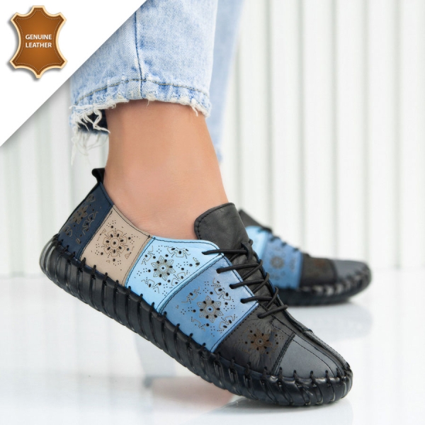 Обувки Debbra Black