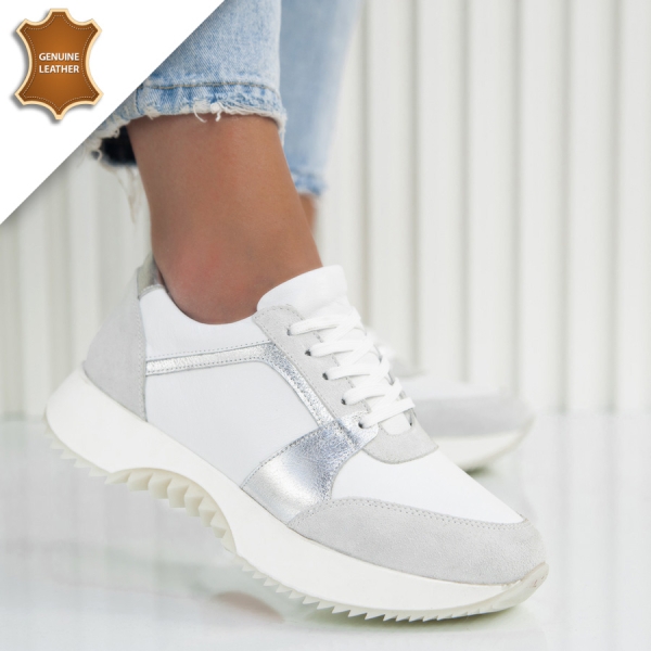 Обувки Daris White
