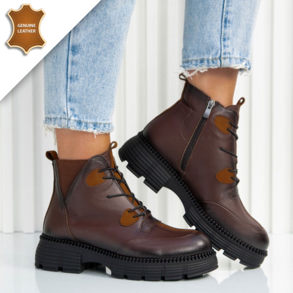 Боти Carla Brown