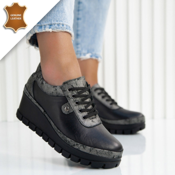 Обувки Angela Black