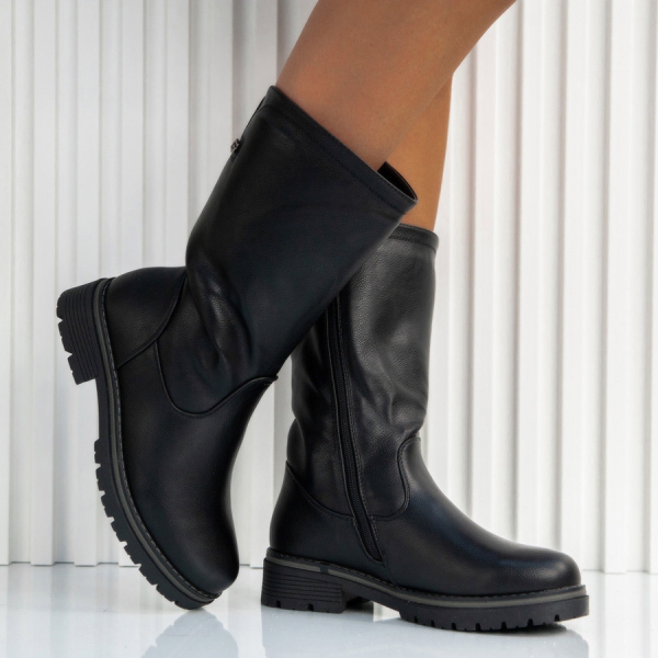 Боти Clara Black