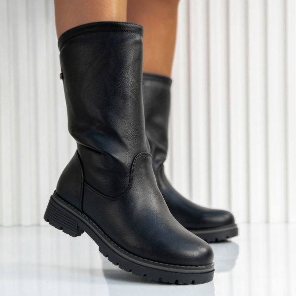 Боти Clara Black