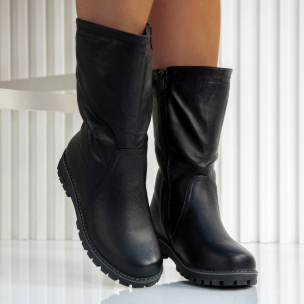 Боти Sonia Black