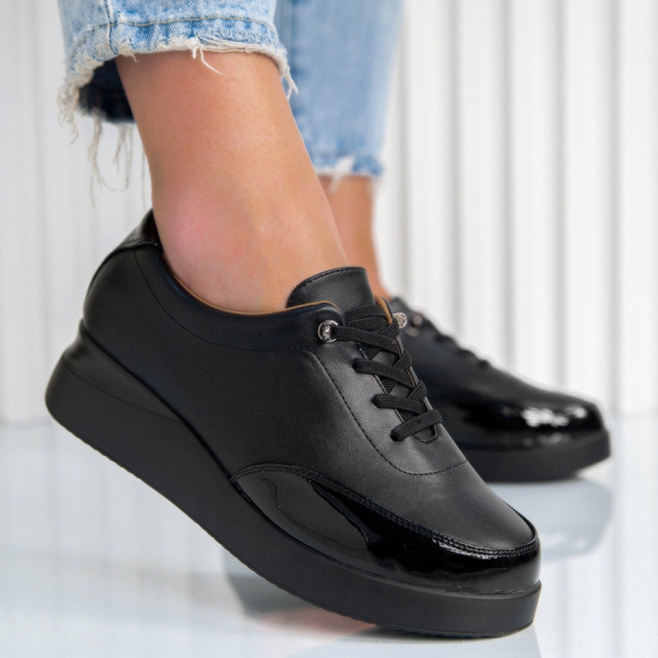 Обувки Sasha Black