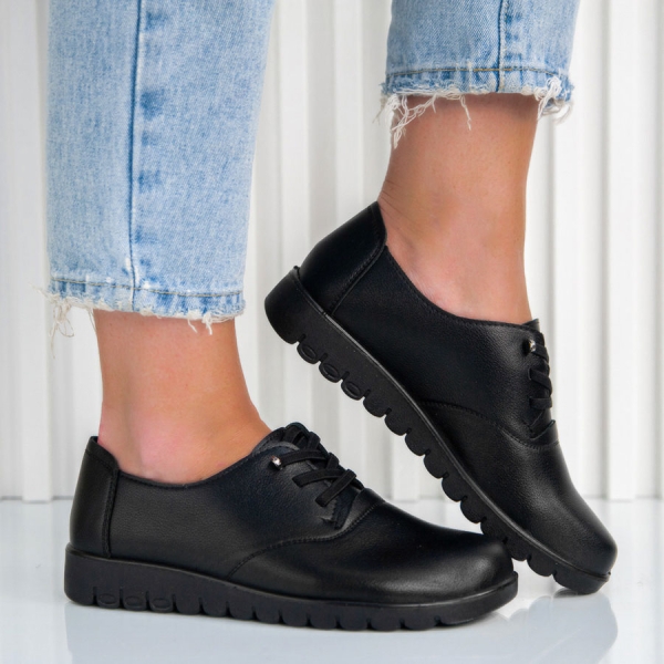 Обувки Carmela Black