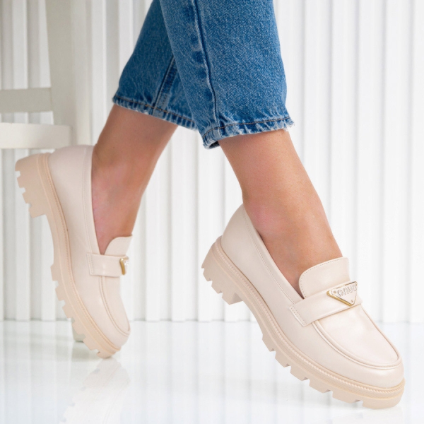 Обувки Lola Beige