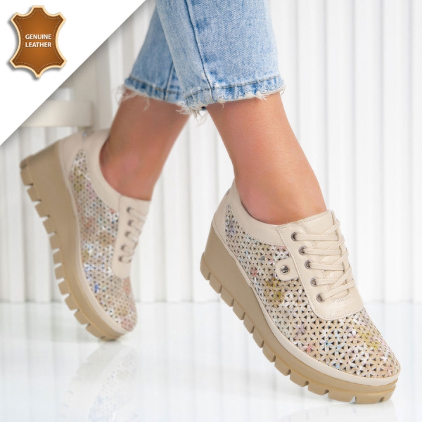 Обувки Emanuela Beige