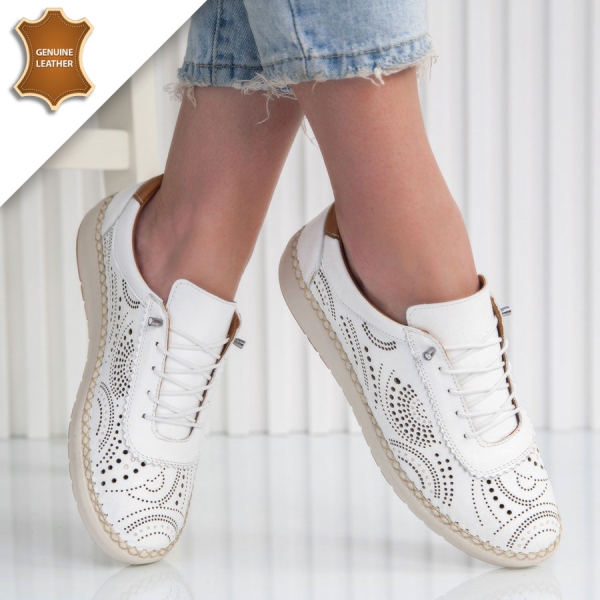 Обувки Lagos White