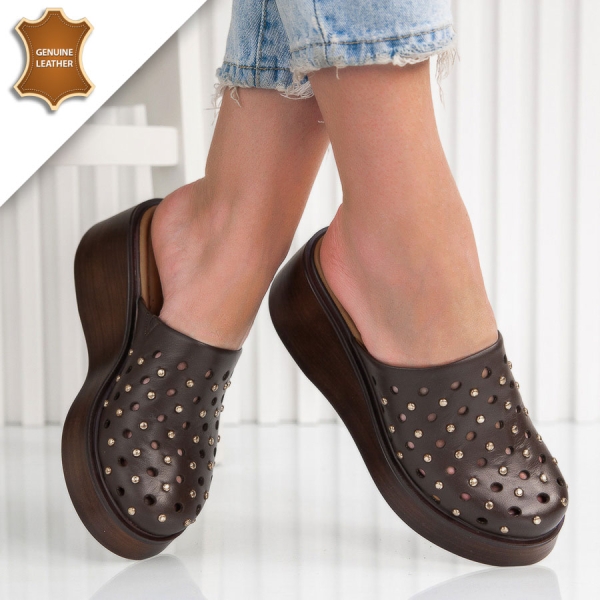 Чехли Aira Вrown