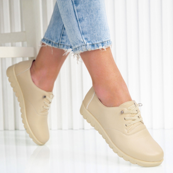 Обувки Carmela Beige