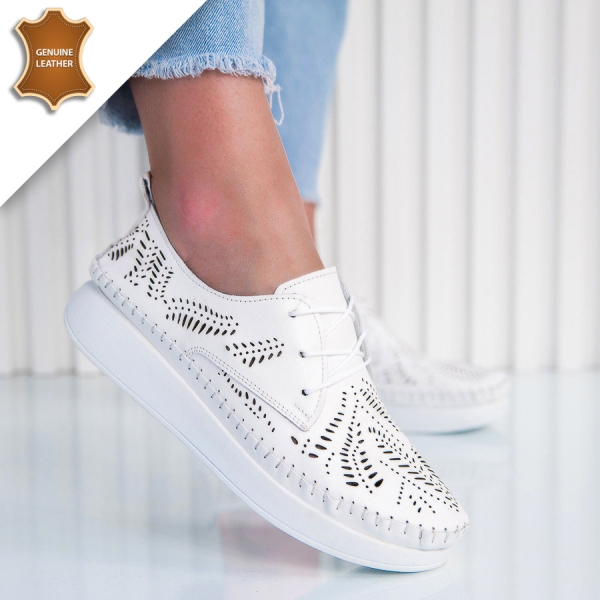 Обувки Flora White