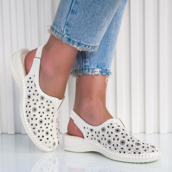 Обувки Tess White