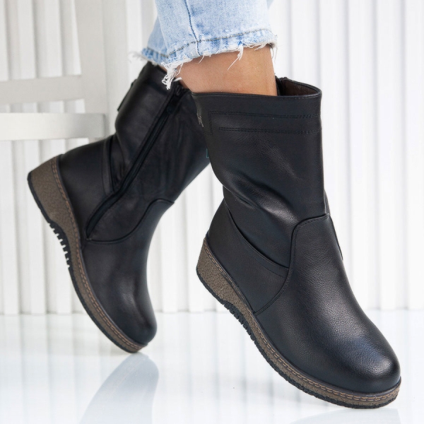 Боти Dalia Black