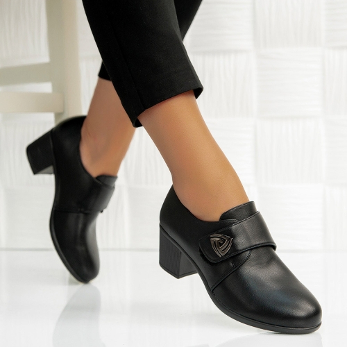 Обувки Milla  Black