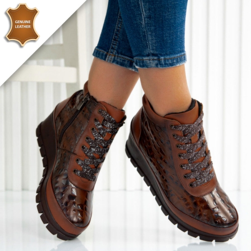 Боти Naomi Brown