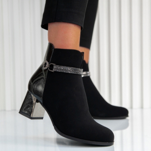 Боти Valina Black