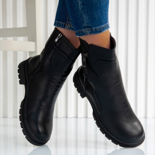 Боти Jeneva Black