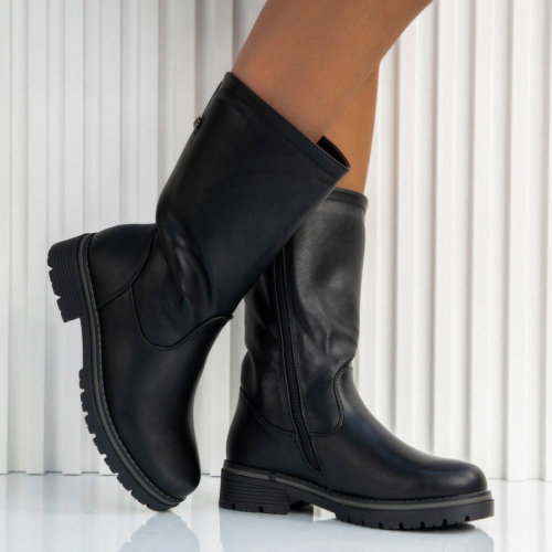 Боти Clara Black