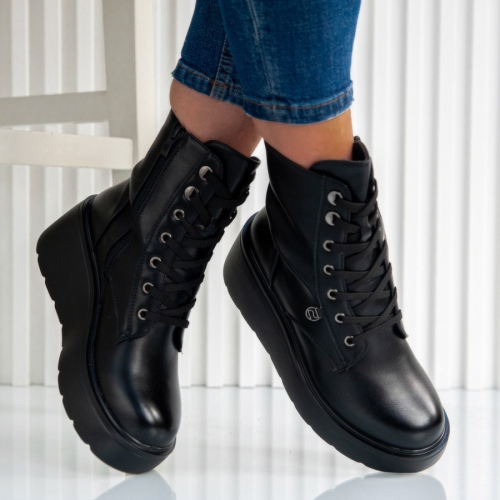 Боти Tania Black