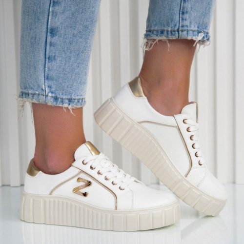 Кецове Krista White