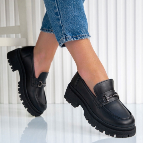 Обувки Violeta Black