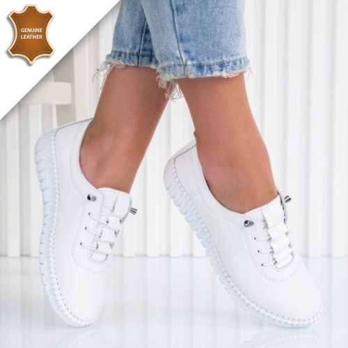 Обувки Kendal White