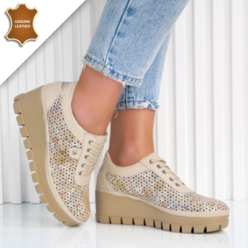 Обувки Emanuela Beige