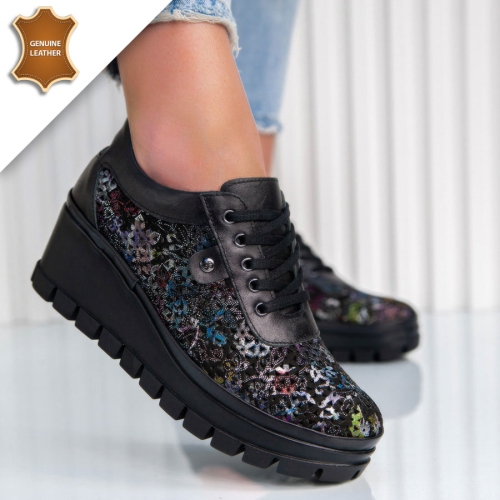 Обувки Emanuela Black