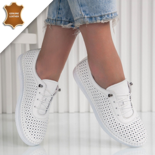 Обувки Happy White