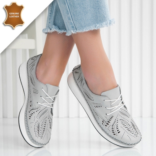 Обувки Flora Grey