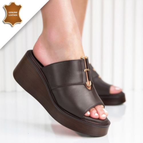 Чехли Madeline Brown