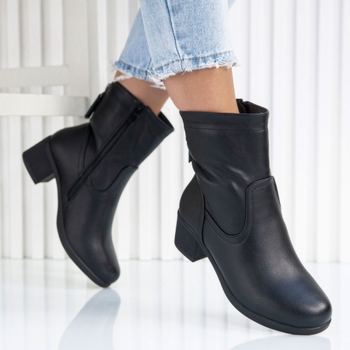 Боти Aria Black